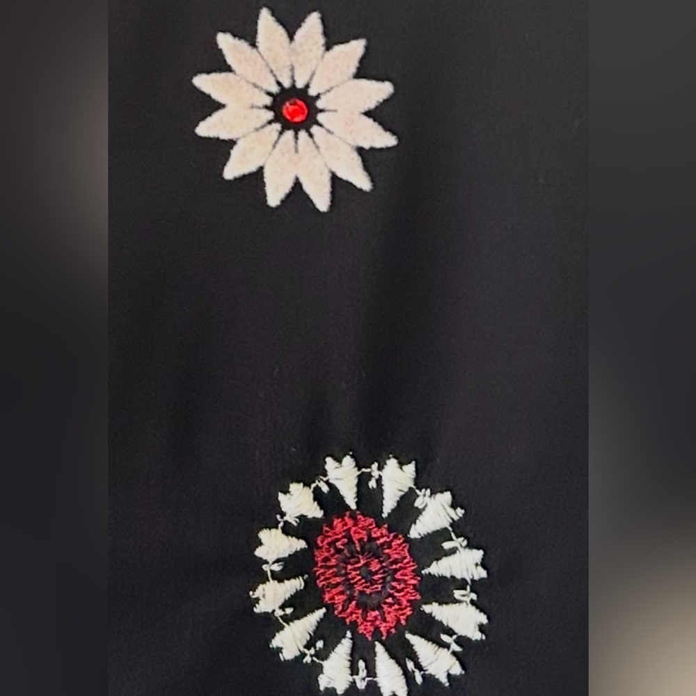 NWT- Desigual CorDoba Shift Dress. Featuring intricate floral embroider. - Picture 10 of 12